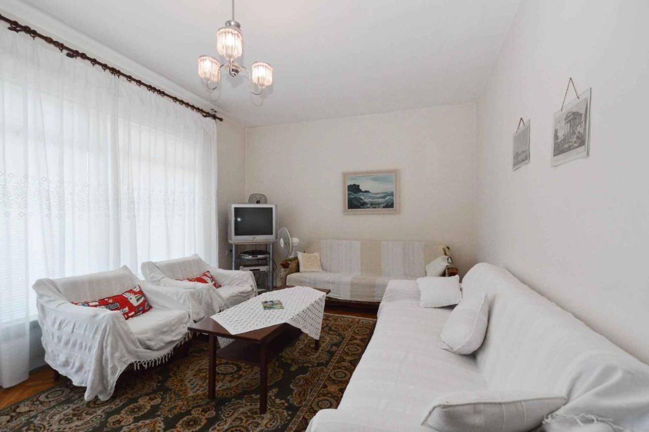 Apartment In Pula/Istrien 27825 外观 照片