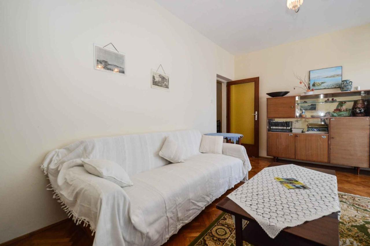 Apartment In Pula/Istrien 27825 外观 照片